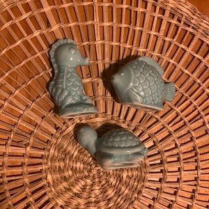 SOLD - Set of 3 Nautical salt and pepper shakers - mini!